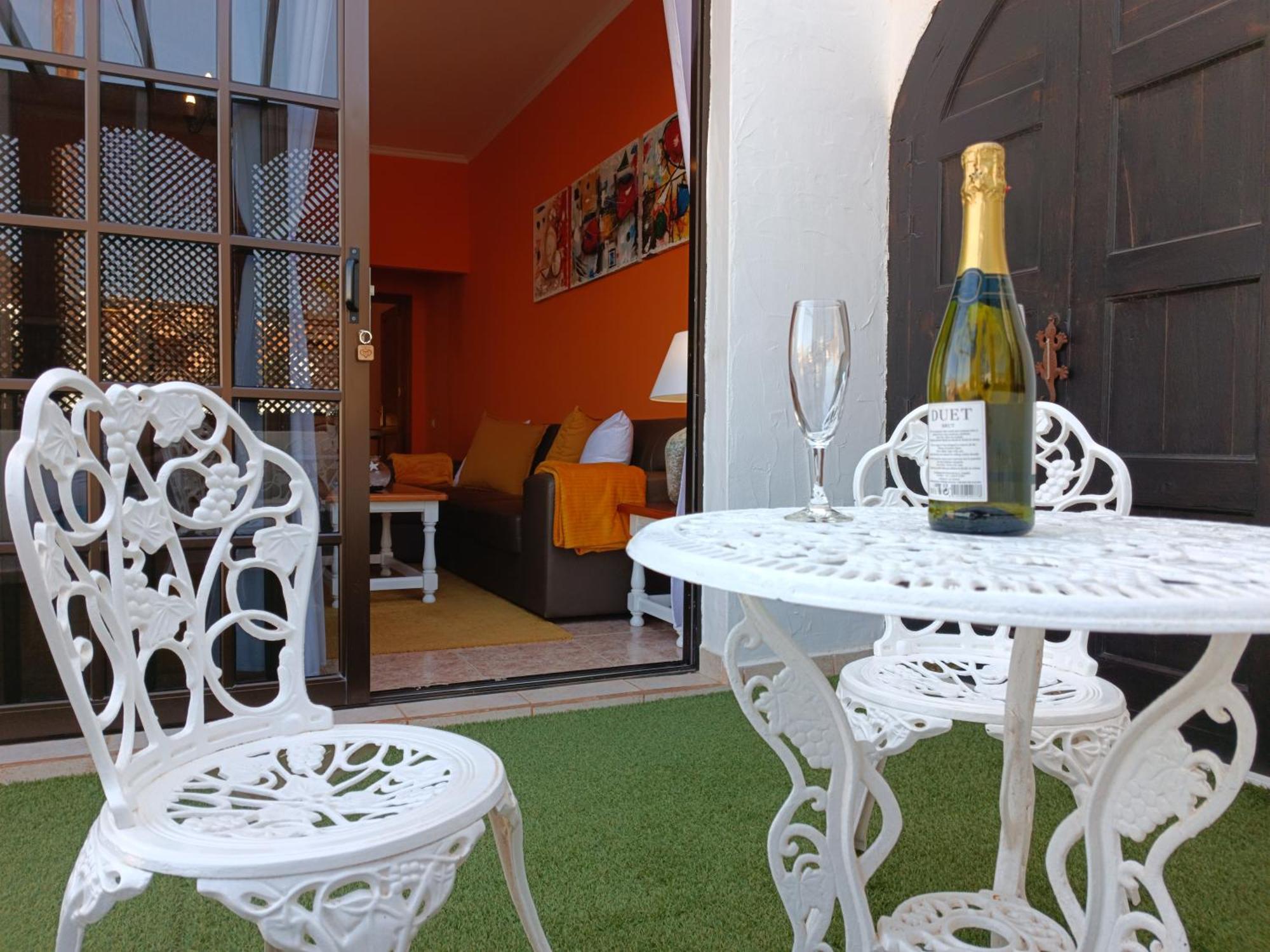 Casa Tinajas 1 Holiday home Triquivijate